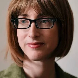 فریدا مک فادن (Freida McFadden)